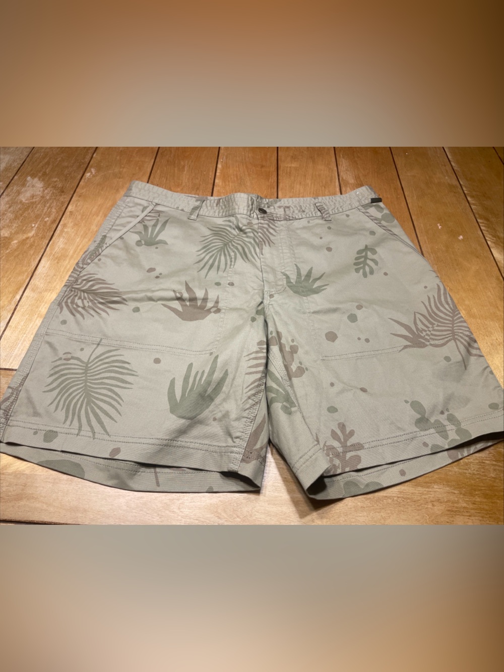 Howler Brothers Clarksville Walk Shorts Stretch Cotton Brushed Twill Size 38 EUC
